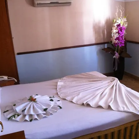 Palace Hotel 2*